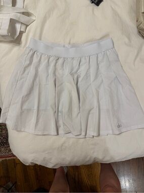 ALO Yoga White Pleated Mini Tennis Skirt